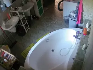Julmodels Bathroom 1st Floor-1's Live Sex Cam Show