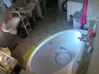 Julmodels Bathroom 1st Floor-1's Live Sex Cam Show