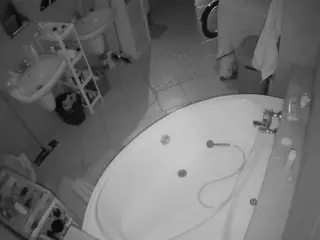 Julmodels Bathroom 1st Floor-1's Live Sex Cam Show