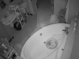 Julmodels Bathroom 1st Floor-1's Live Sex Cam Show