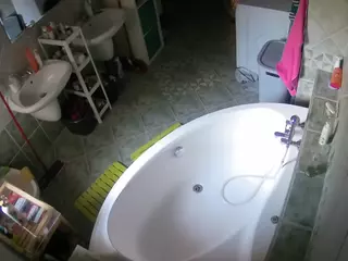 Julmodels Bathroom 1st Floor-1's Live Sex Cam Show