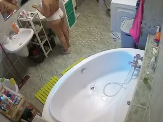 Julmodels Bathroom 1st Floor-1's Live Sex Cam Show