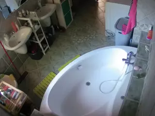 Julmodels Bathroom 1st Floor-1's Live Sex Cam Show