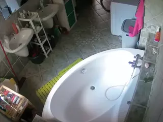 Julmodels Bathroom 1st Floor-1's Live Sex Cam Show