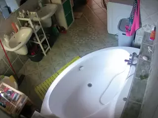 Julmodels Bathroom 1st Floor-1's Live Sex Cam Show