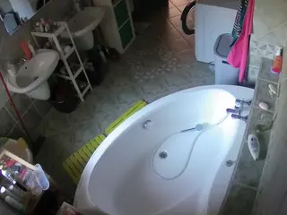 Julmodels Bathroom 1st Floor-1's Live Sex Cam Show