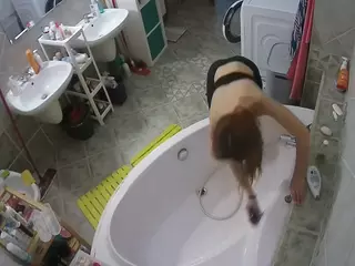 Julmodels Bathroom 1st Floor-1's Live Sex Cam Show