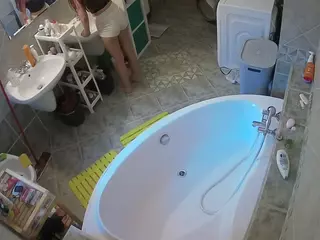 Julmodels Bathroom 1st Floor-1's Live Sex Cam Show
