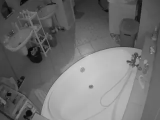 Julmodels Bathroom 1st Floor-1's Live Sex Cam Show