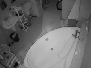 Julmodels Bathroom 1st Floor-1's Live Sex Cam Show