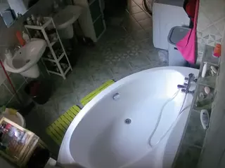 Julmodels Bathroom 1st Floor-1's Live Sex Cam Show
