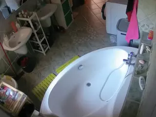 Julmodels Bathroom 1st Floor-1's Live Sex Cam Show