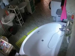 Julmodels Bathroom 1st Floor-1's Live Sex Cam Show