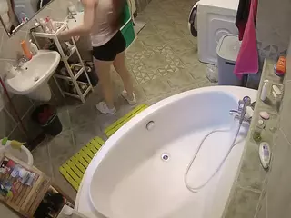 Julmodels Bathroom 1st Floor-1's Live Sex Cam Show