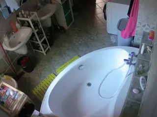 Julmodels Bathroom 1st Floor-1's Live Sex Cam Show