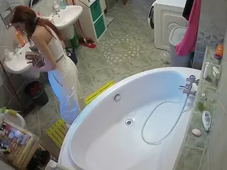 Julmodels Bathroom 1st Floor-1's Live Sex Cam Show