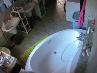 Julmodels Bathroom 1st Floor-1's Live Sex Cam Show