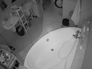 Julmodels Bathroom 1st Floor-1's Live Sex Cam Show