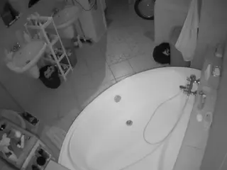 Julmodels Bathroom 1st Floor-1's Live Sex Cam Show