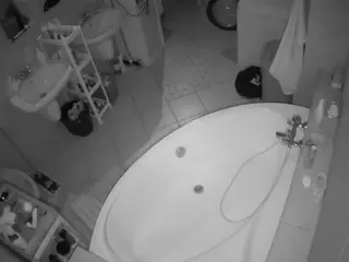Julmodels Bathroom 1st Floor-1's Live Sex Cam Show