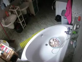 Julmodels Bathroom 1st Floor-1's Live Sex Cam Show