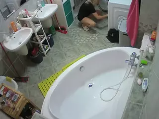 Julmodels Bathroom 1st Floor-1's Live Sex Cam Show