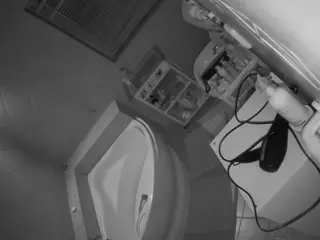 Julmodels Bathroom 1st Floor-2's Live Sex Cam Show