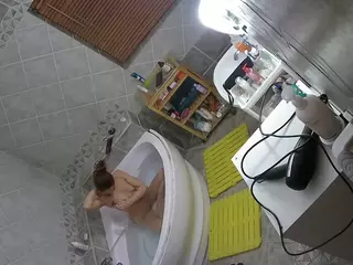 Julmodels Bathroom 1st Floor-2's Live Sex Cam Show