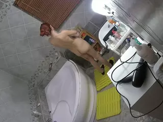 Julmodels Bathroom 1st Floor-2's Live Sex Cam Show
