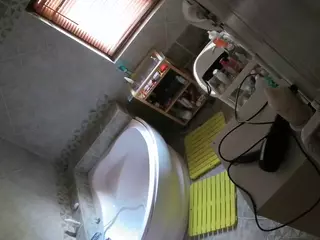 Julmodels Bathroom 1st Floor-2's Live Sex Cam Show