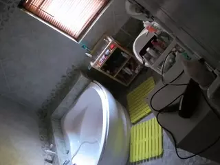 Julmodels Bathroom 1st Floor-2's Live Sex Cam Show