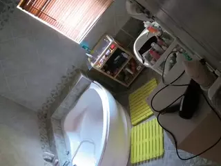 Julmodels Bathroom 1st Floor-2's Live Sex Cam Show