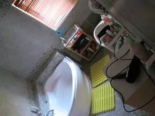 Julmodels Bathroom 1st Floor-2's Live Sex Cam Show