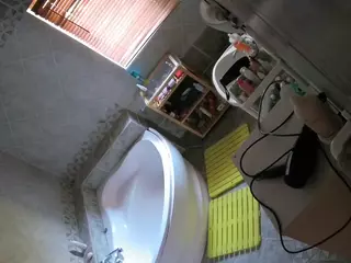 Julmodels Bathroom 1st Floor-2's Live Sex Cam Show