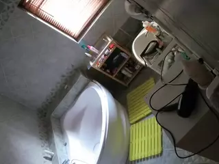 Julmodels Bathroom 1st Floor-2's Live Sex Cam Show