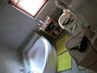 Julmodels Bathroom 1st Floor-2's Live Sex Cam Show