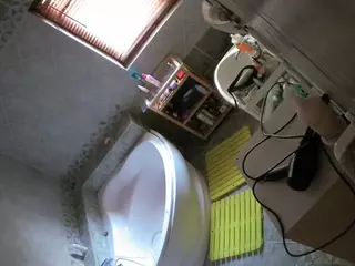 Julmodels Bathroom 1st Floor-2's Live Sex Cam Show
