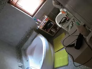 Julmodels Bathroom 1st Floor-2's Live Sex Cam Show