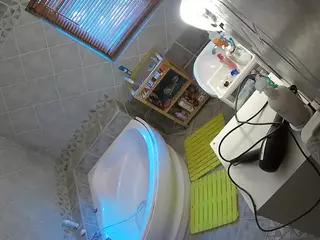 Julmodels Bathroom 1st Floor-2's Live Sex Cam Show