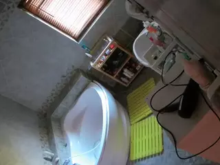 Julmodels Bathroom 1st Floor-2's Live Sex Cam Show