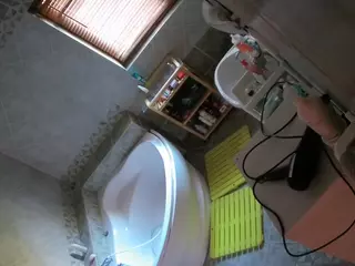 Julmodels Bathroom 1st Floor-2's Live Sex Cam Show