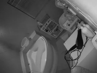 Julmodels Bathroom 1st Floor-2's Live Sex Cam Show