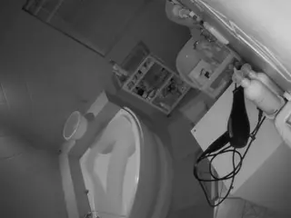Julmodels Bathroom 1st Floor-2's Live Sex Cam Show