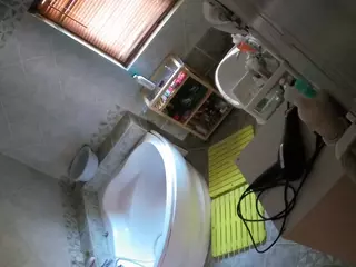 Julmodels Bathroom 1st Floor-2's Live Sex Cam Show