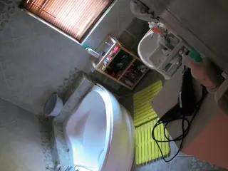 Julmodels Bathroom 1st Floor-2's Live Sex Cam Show