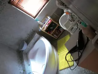 Julmodels Bathroom 1st Floor-2's Live Sex Cam Show