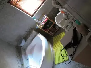 Julmodels Bathroom 1st Floor-2's Live Sex Cam Show
