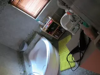 Julmodels Bathroom 1st Floor-2's Live Sex Cam Show