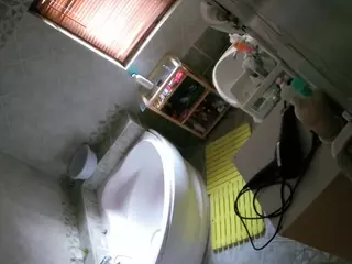 Julmodels Bathroom 1st Floor-2's Live Sex Cam Show