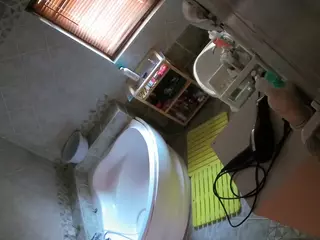 Julmodels Bathroom 1st Floor-2's Live Sex Cam Show